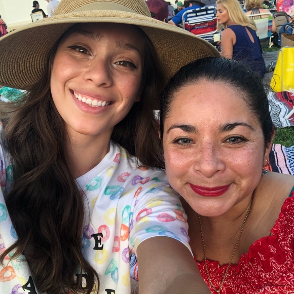 Meet your Posher, Michelle - Picture 2 of 5